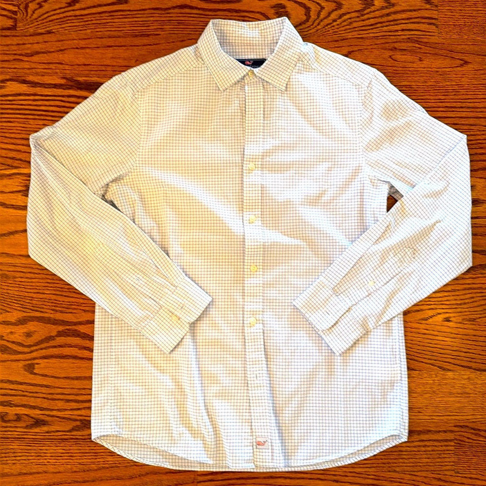 Brand new Vineyard Vines men’s size small button down